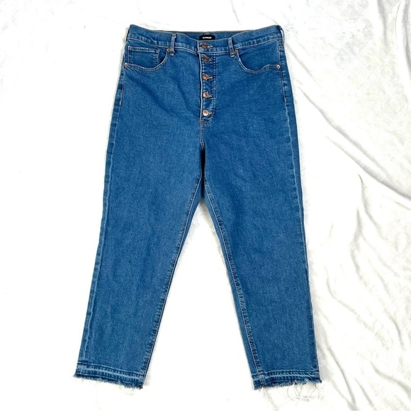Express Super High Rise Mom Jean 5 Button Fly 
Medium Wash Denim Size 14 - Picture 15 of 16
